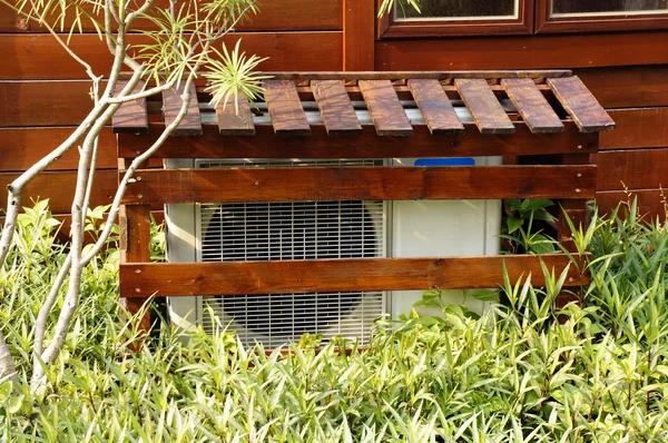 Reasons Mini Split AC Systems Are Perfect for Small Spaces